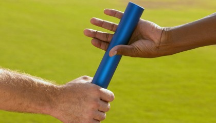 开云下载网址-传奇教练的“职业秘籍”：打造冠军文化的背后故事，传奇教练系统